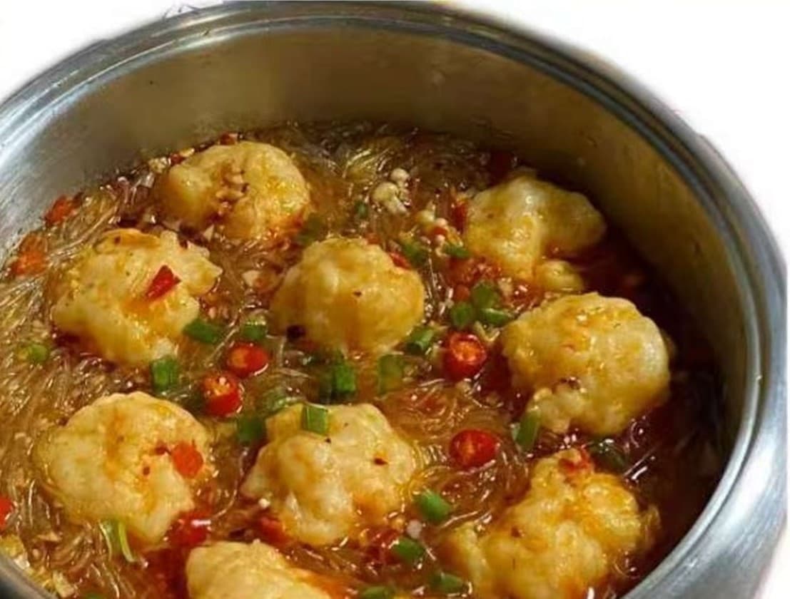 Garlic Shrimp & Vermicelli Claypot